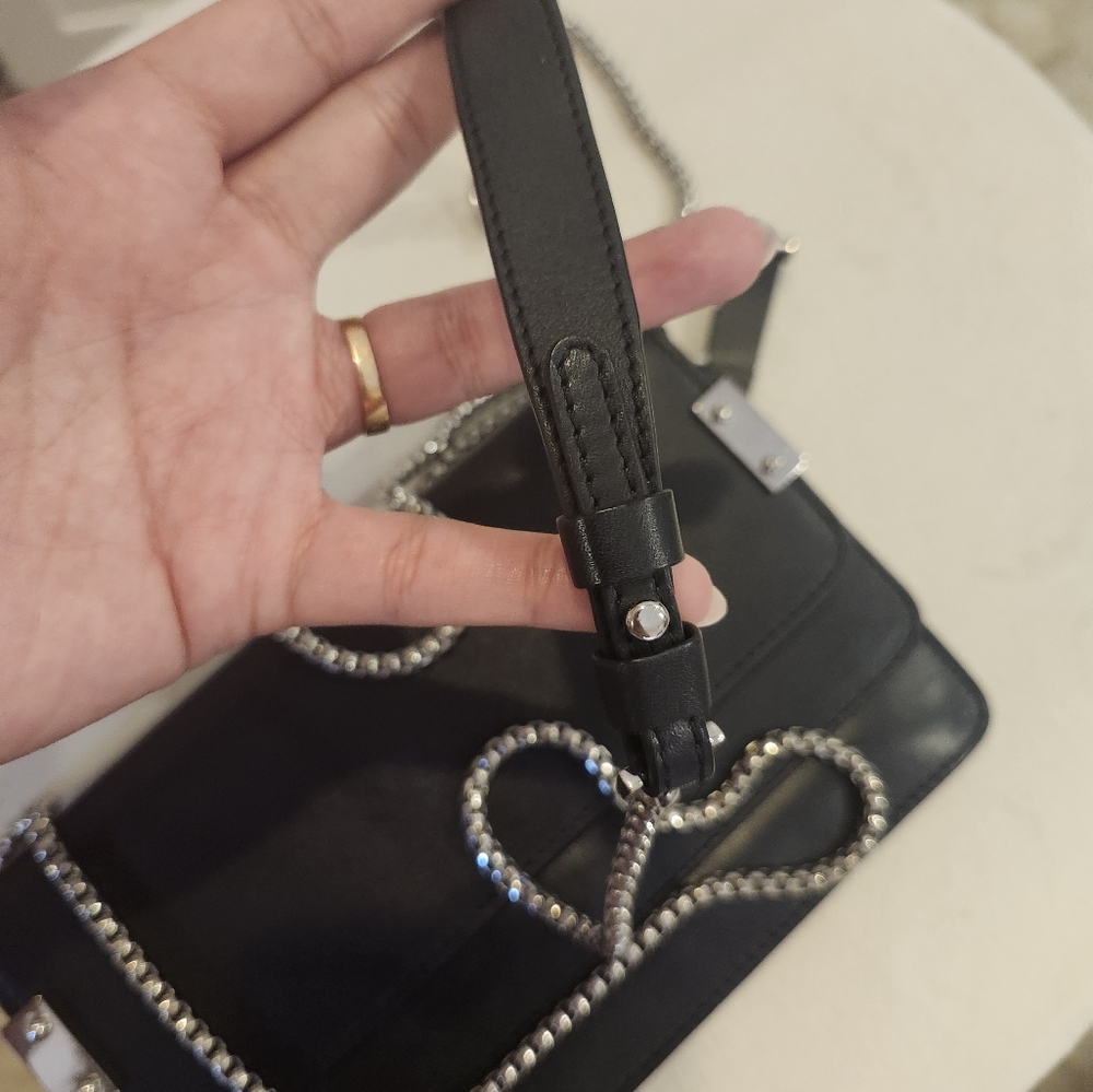 Stuart Weitzman Chainwallet